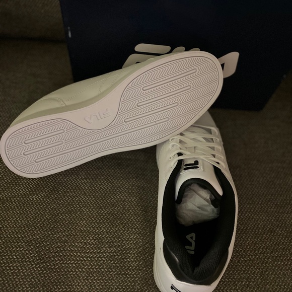 🆕 FILA classic sneakers - Picture 5 of 5